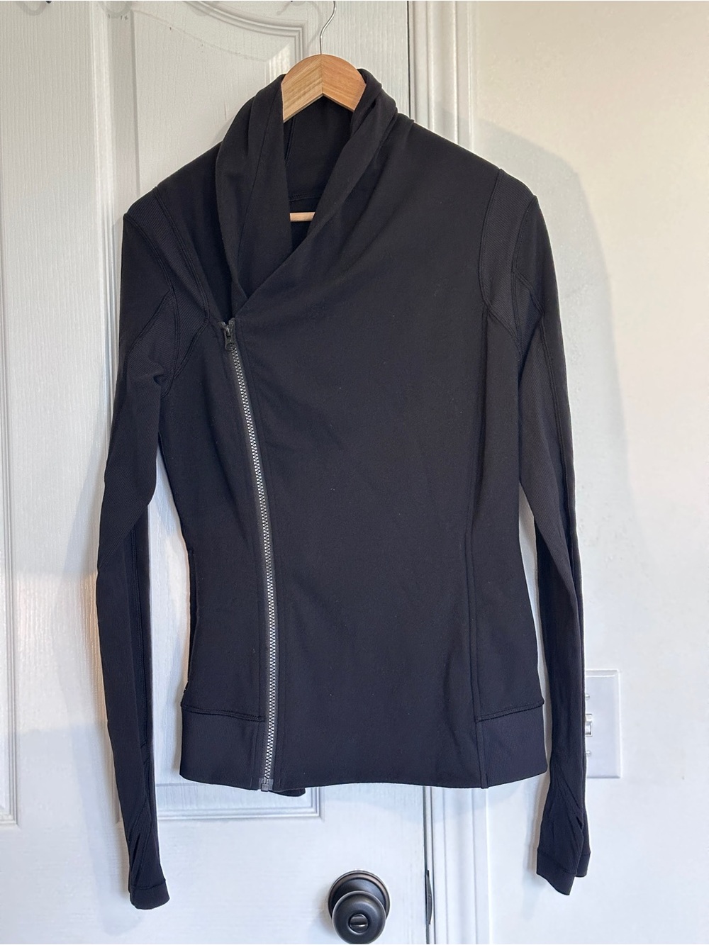 Lululemon Bhakti Yoga Jacket - Picture 2 of 12